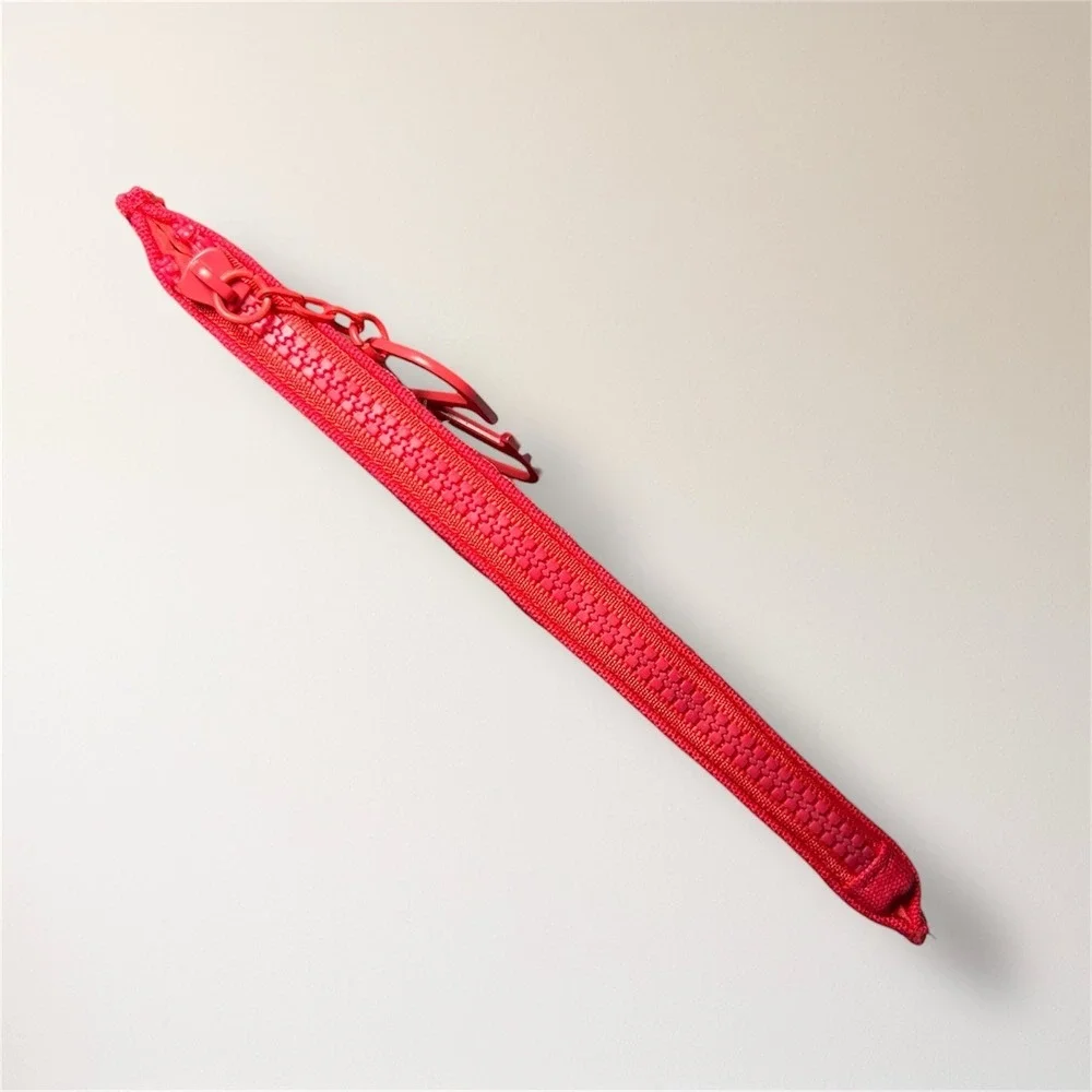 New VALENTINO V Logo Red Zipper Cosmetic Pouch‎ Bag Makeup Cotton Resort Travel